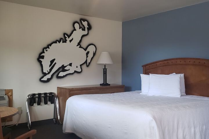 Room 17 of 72