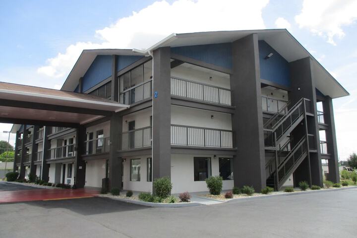 Hotel 4 of 37