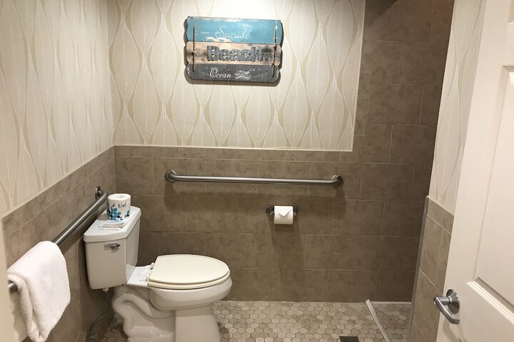 Room 40 of 78
