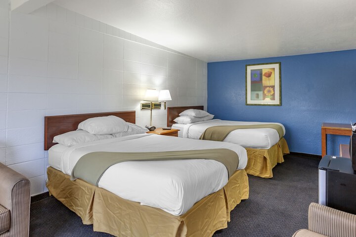 Room 17 of 34