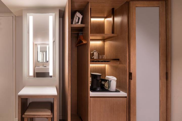 Room 55 of 224