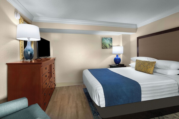 Sea Crest Oceanfront Resort