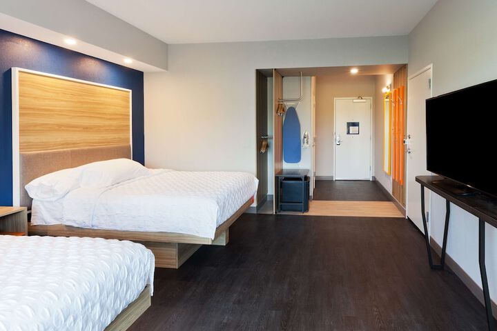 Room 21 of 47