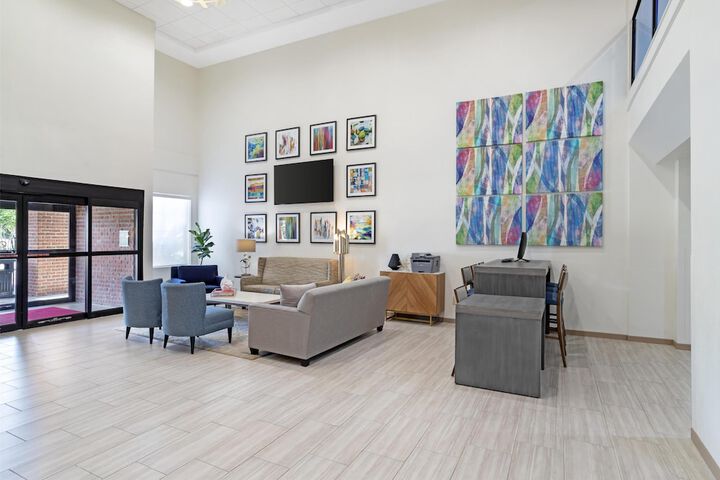 Best Western Plus Executive Hotel & Suites