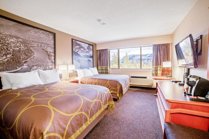 Super 8 by Wyndham Castlegar BC