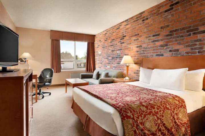Room 16 of 20
