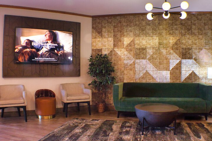Hotel Interior 8 of 75