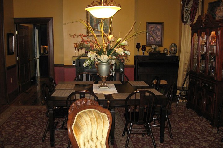Dining 82 of 112