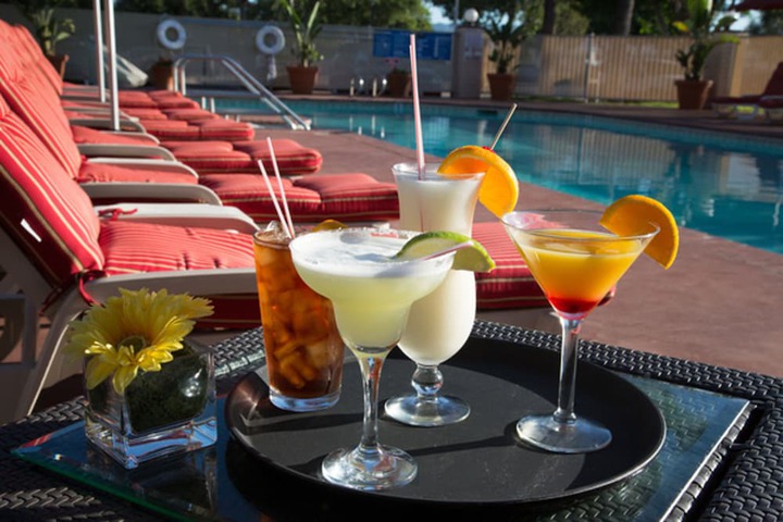 Pool 4 of 53