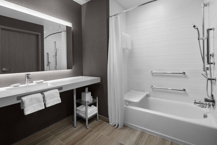 AC Hotel by Marriott Miami Dadeland