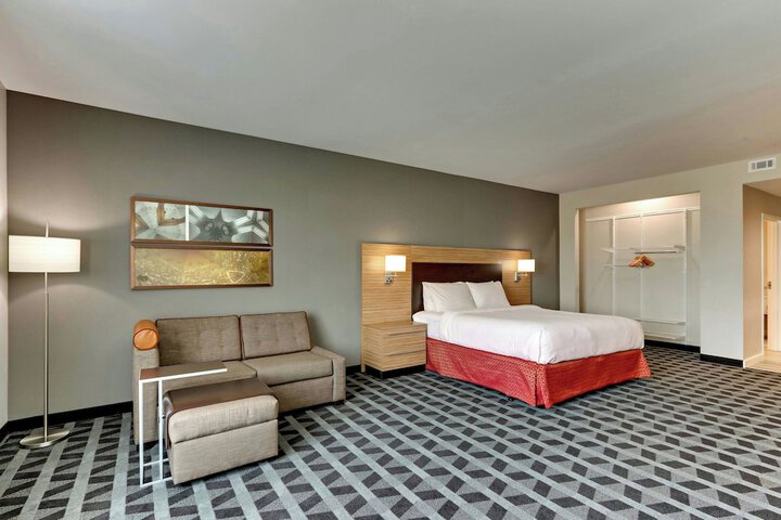 Room 29 of 63
