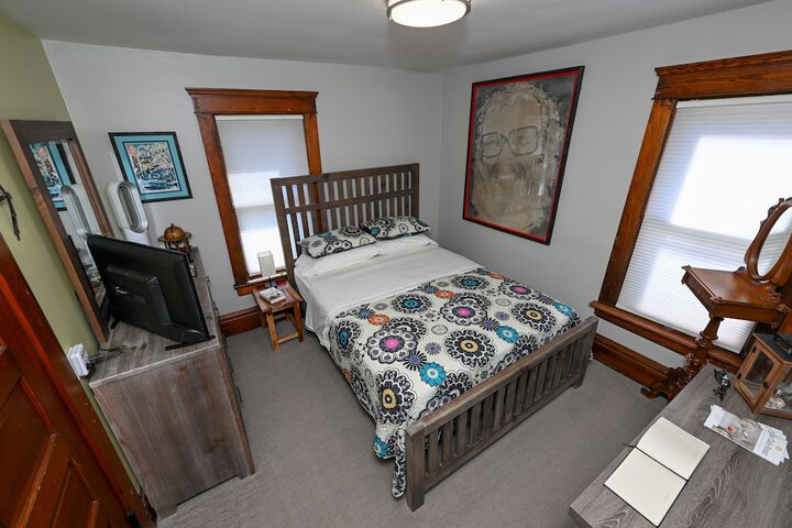 Room 220 of 276