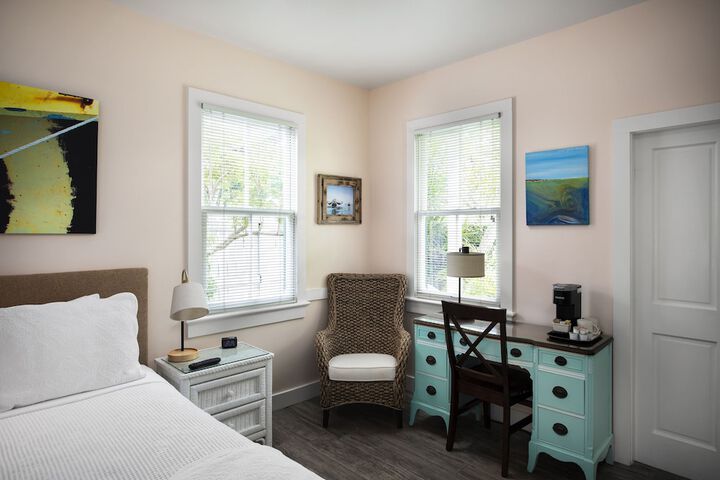 Room 41 of 60