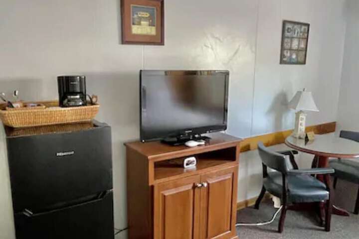 Room 14 of 38