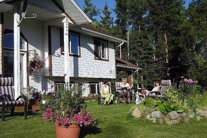 Silvern Lake Trail Bed & Breakfast