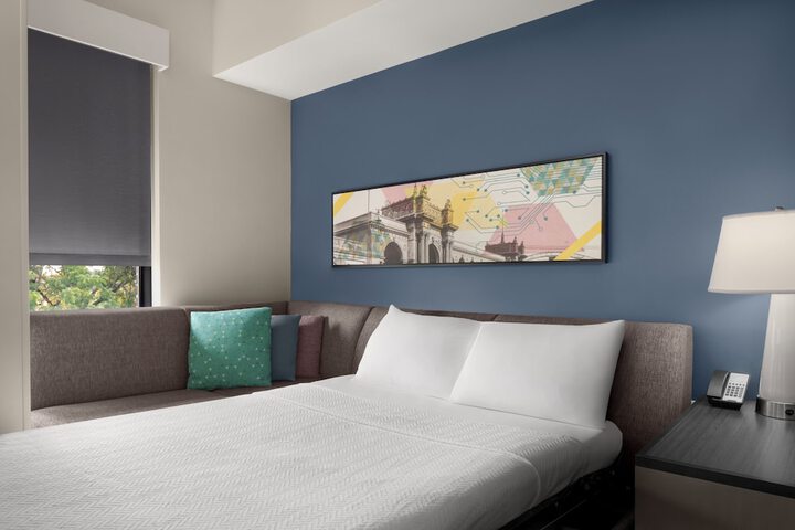 Hyatt House Columbus OSU / Short North