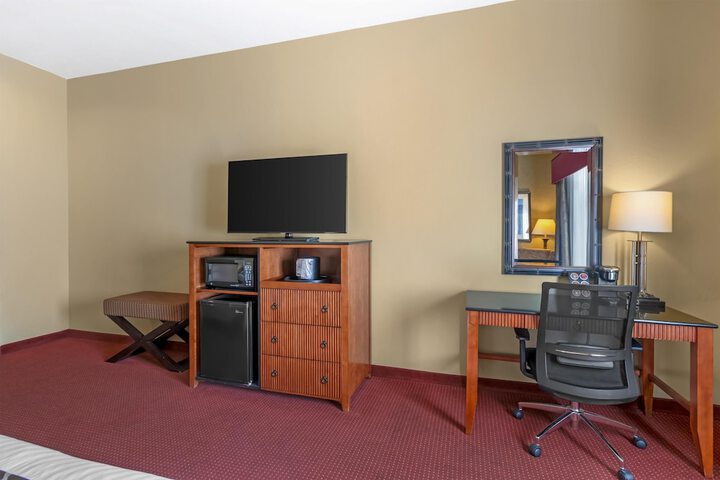 Best Western Plus Canyon Pines