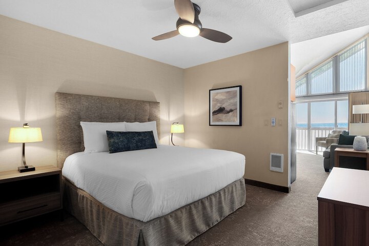 Room 8 of 34