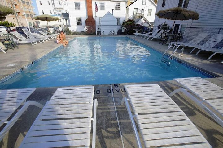 Pool 7 of 167