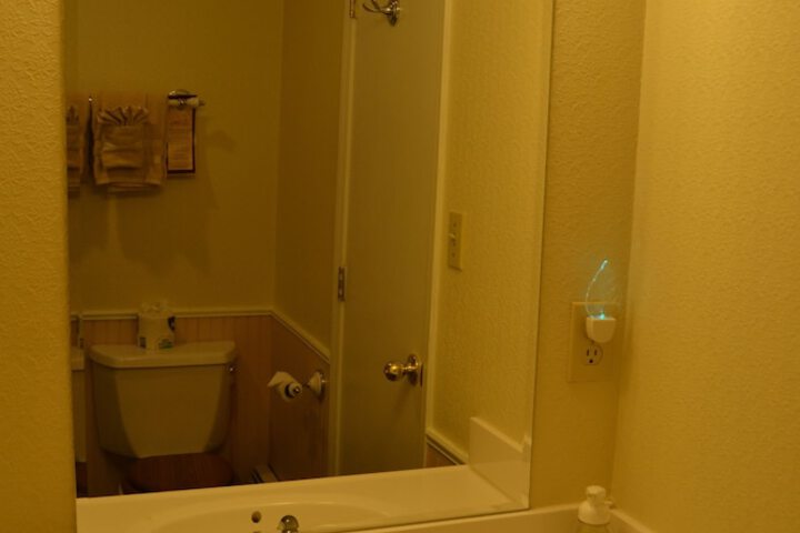 Room 59 of 223