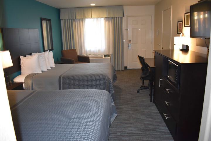 Room 10 of 24