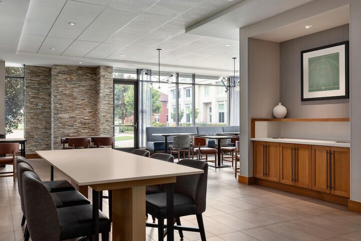Hyatt Place Bloomington