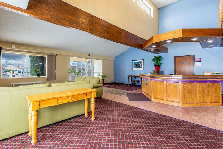 Hotel Interior 3 of 32
