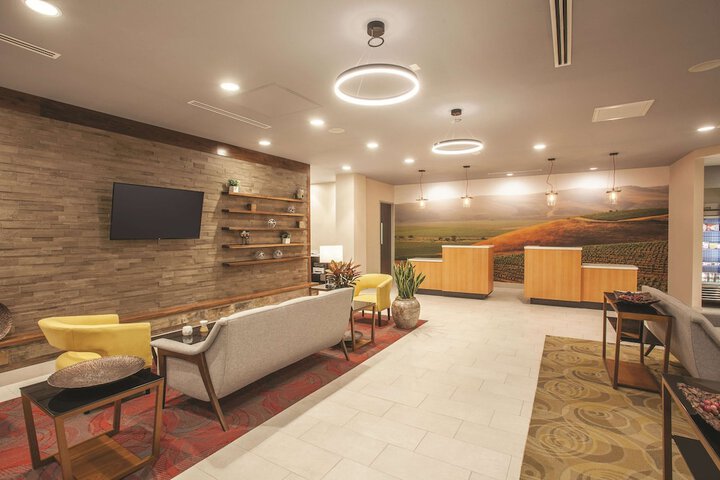 Hotel Interior 17 of 47
