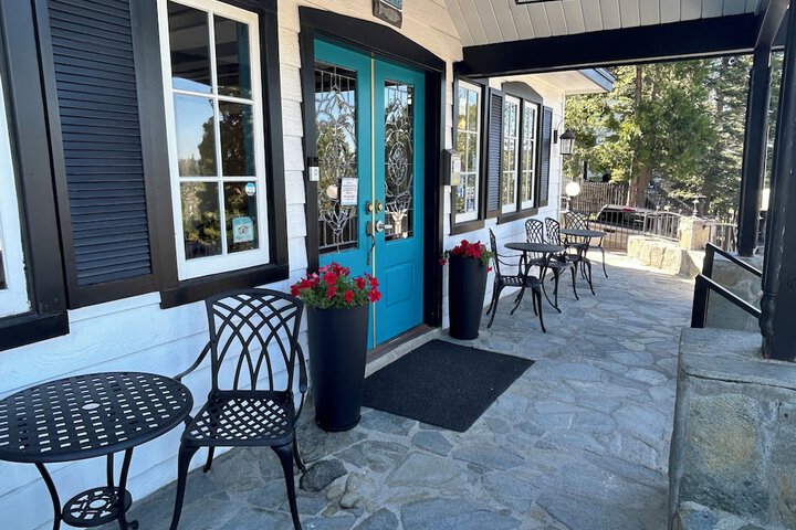 Arrowhead Lake Inn