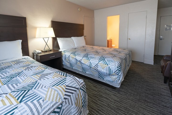 Room 52 of 86