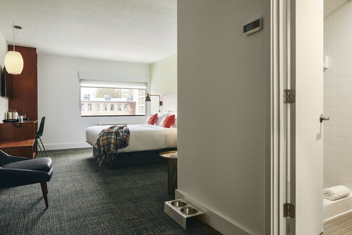Room 4 of 21