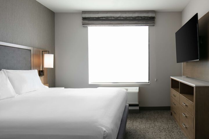 Room 26 of 53