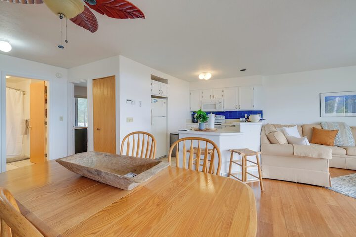 Lakefront Elk Rapids Vacation Rental w / Deck!