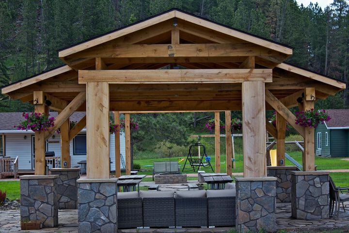 Black Elk Resort Cottages and RV Park