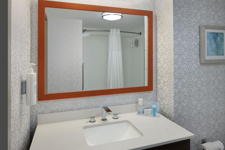 Hampton Inn & Suites Myrtle Beach / Oceanfront