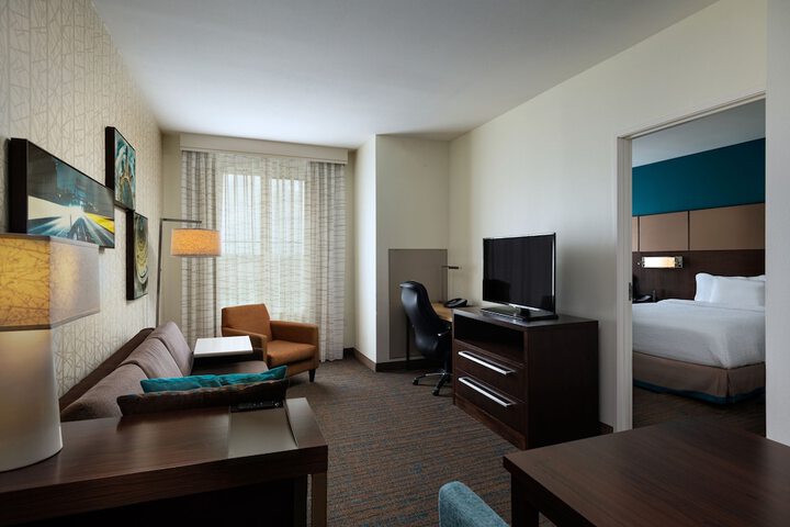 Room 17 of 43