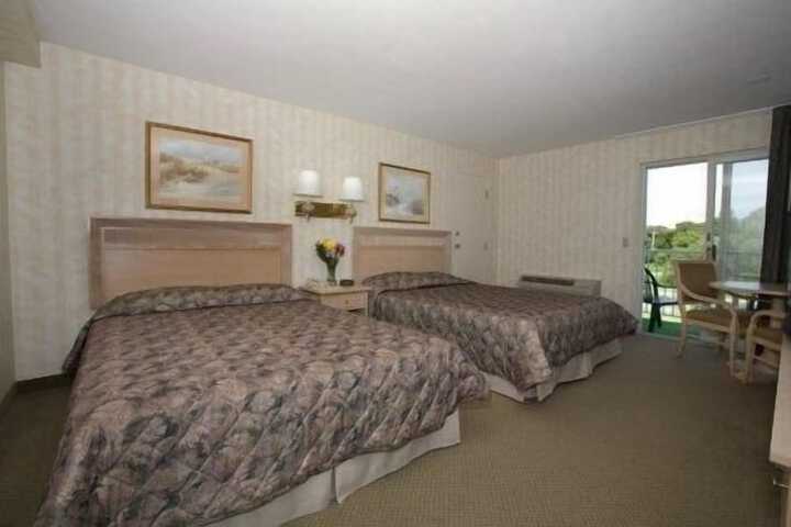 Room 14 of 33