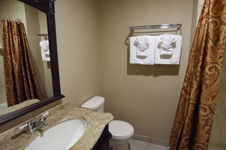 Room 46 of 85