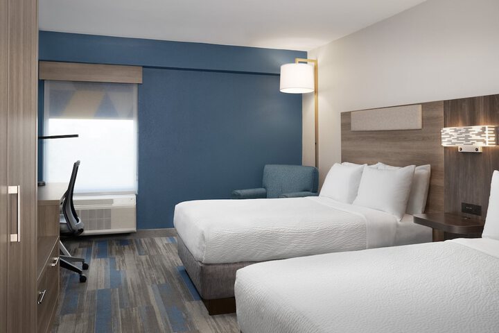 Room 20 of 33