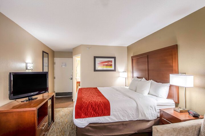 Room 32 of 44