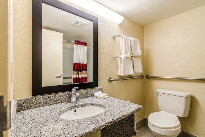 Red Roof Inn PLUS+ Wichita East