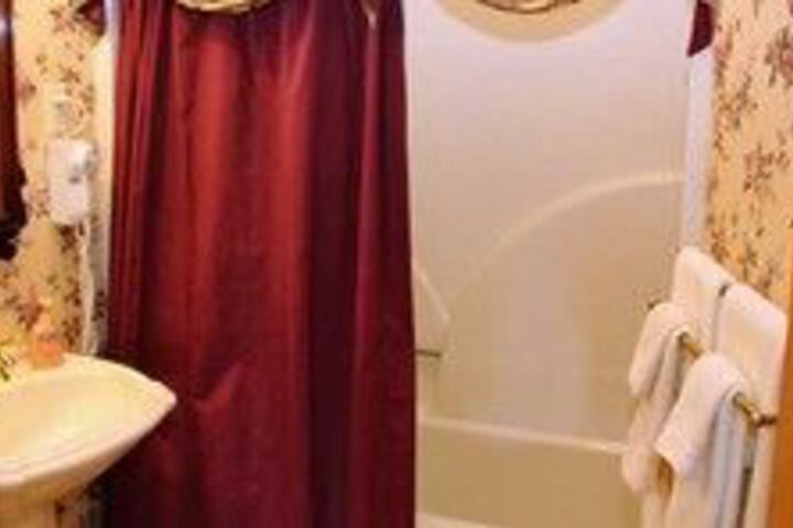 The Hurst House Bed and Breakfast