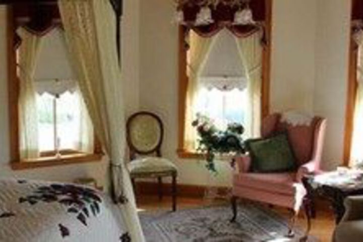The Hurst House Bed and Breakfast