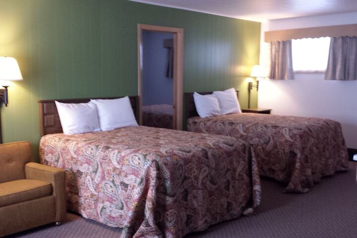 Room 52 of 70