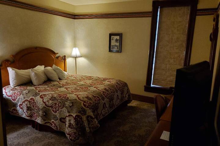 Room 17 of 56