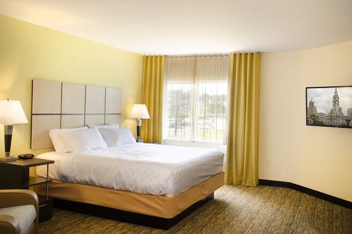 Room 14 of 27