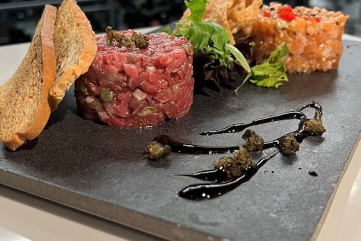 Dining 52 of 75