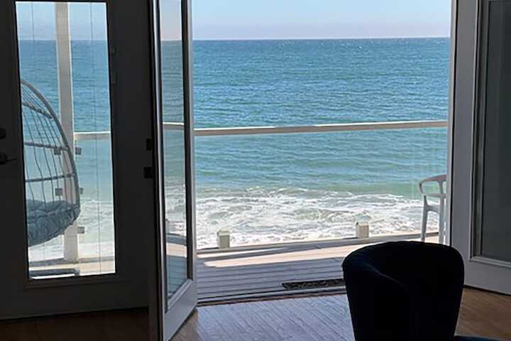 Malibu Beach Paradise Apartments