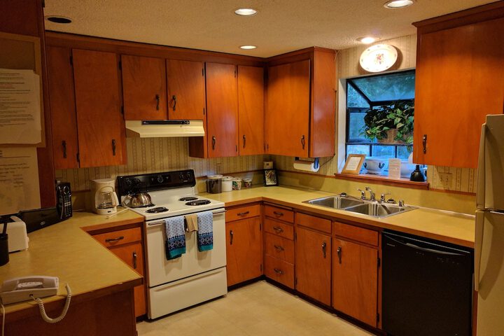Alexanders Lodge