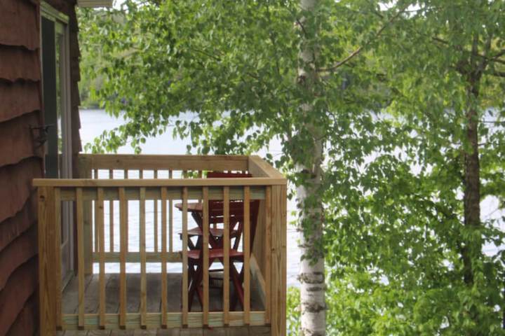 Kiwassa Lake Bed & Breakfast